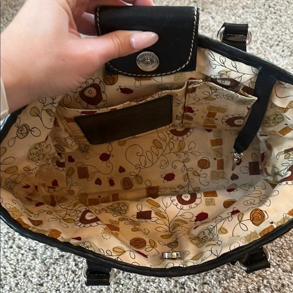 Brighton Black and Cream Woven Handbag - Picture 8 of 9